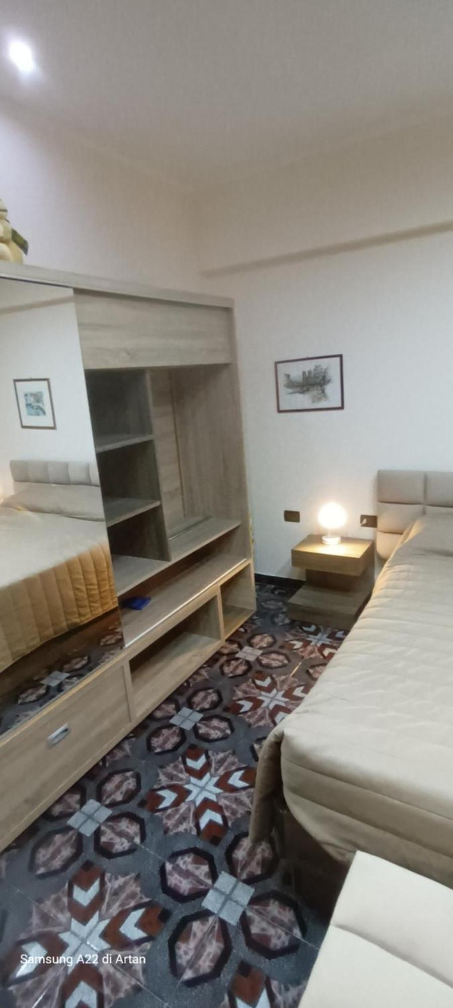 Royal Aparthotel Влёра Экстерьер фото