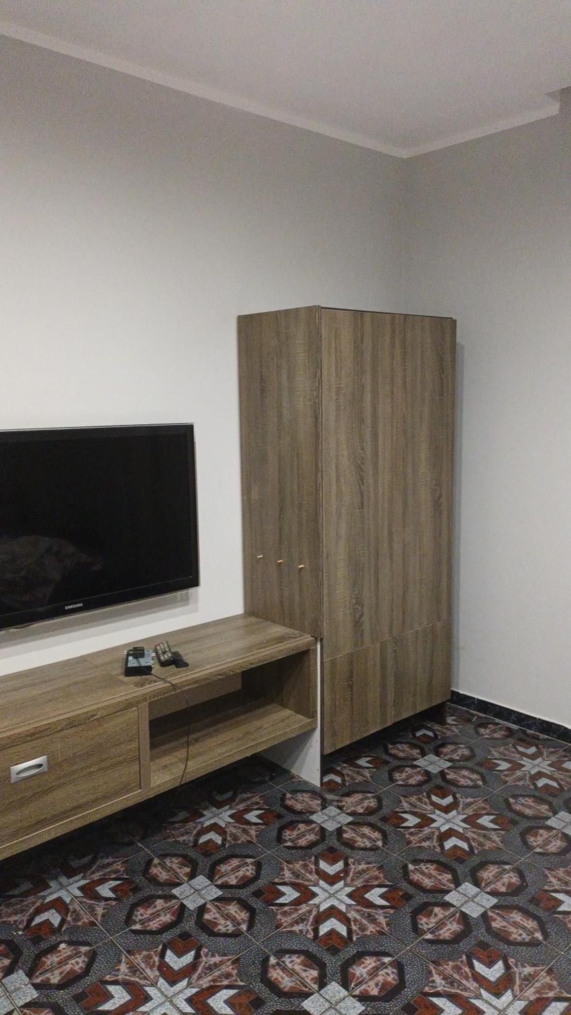 Royal Aparthotel Влёра Экстерьер фото