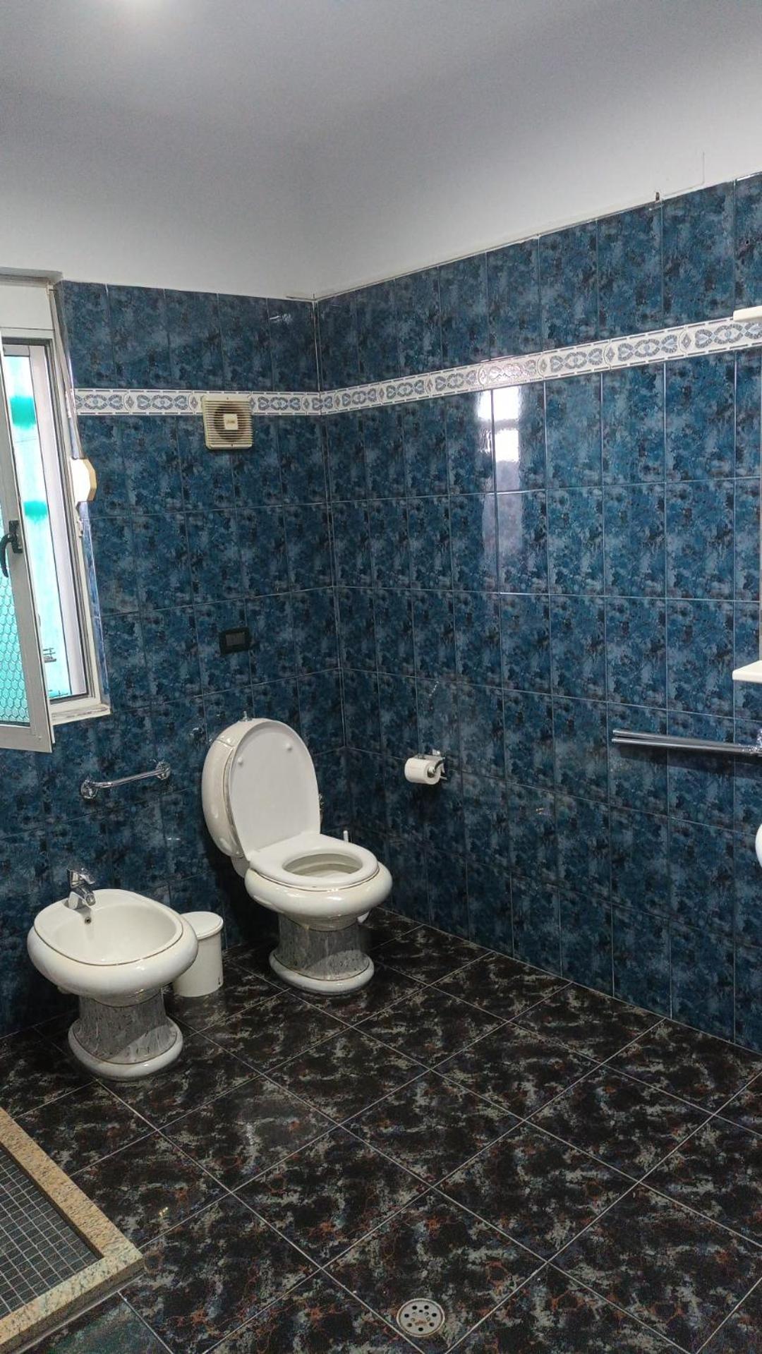 Royal Aparthotel Влёра Экстерьер фото